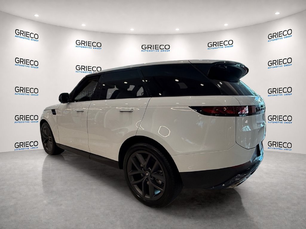 Used 2024 Land Rover Range Rover Sport SE AWD/4WD image 5