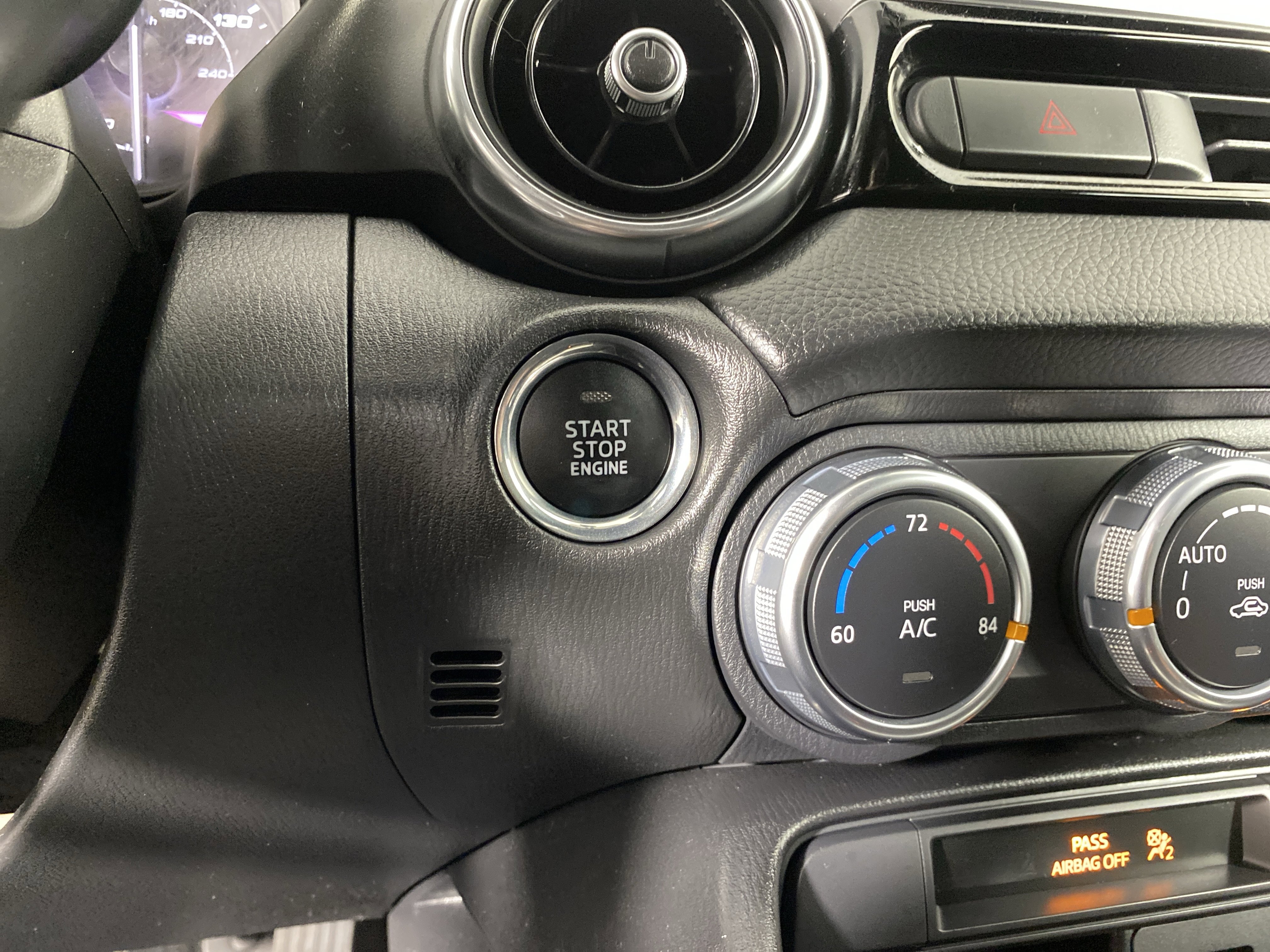 Used 2017 FIAT 124 Spider Lusso image 32