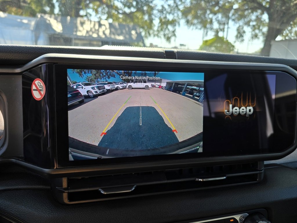 Used 2024 Jeep Wrangler Sport S image 21