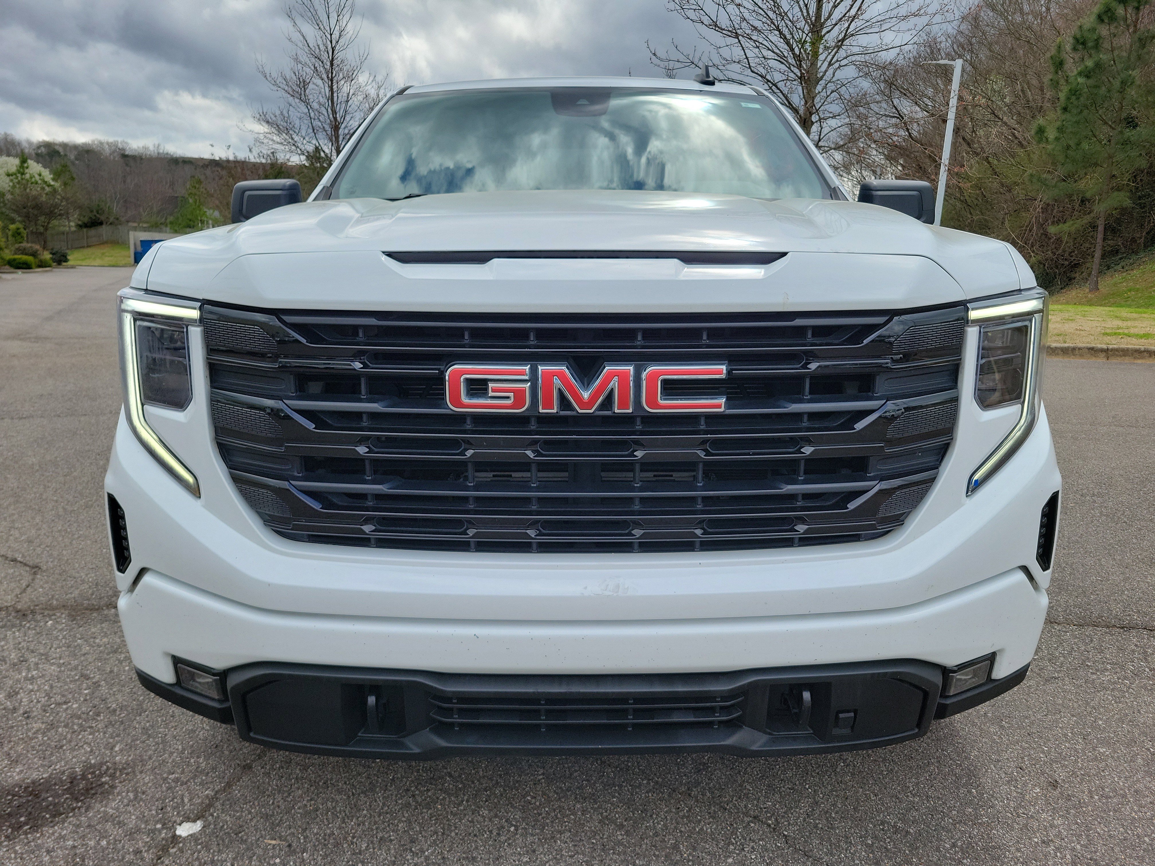 Used 2023 GMC Sierra 1500 Elevation w/ X31 Off-Road Package AWD/4WD image 18