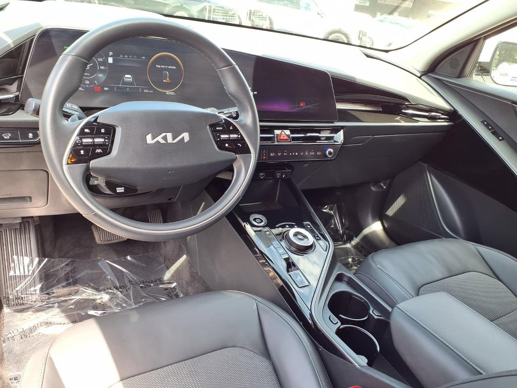 Certified 2023 Kia Niro Wind FWD image 13