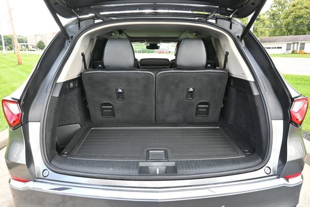 Used 2023 Acura MDX w/ Technology Package AWD/4WD image 23