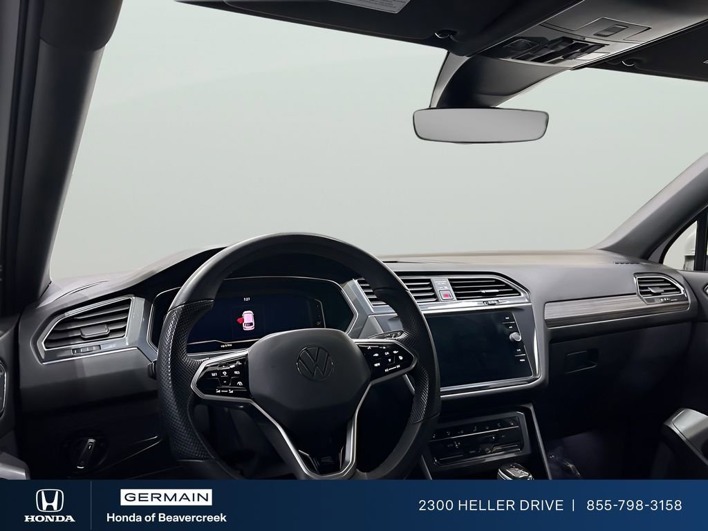 Used 2022 Volkswagen Tiguan SEL R-Line image 13