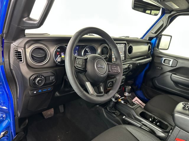 Used 2023 Jeep Wrangler Unlimited w/ Cold Weather Group image 13