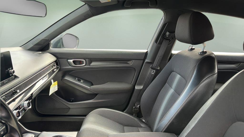 Used 2023 Honda Civic Sport image 12