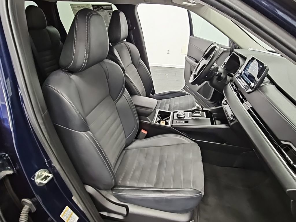 Used 2024 Mitsubishi Outlander SE image 41