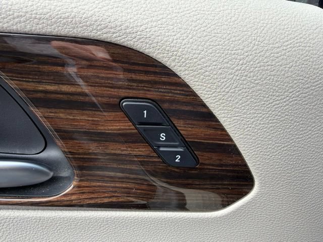 Used 2022 Chrysler Pacifica Limited FWD image 32