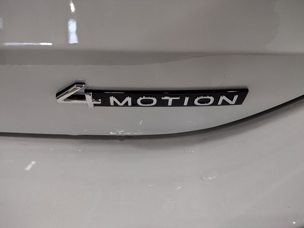 New 2025 Volkswagen Tiguan S image 13