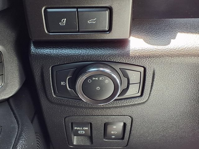 Used 2019 Ford Expedition Limited w/ Texas Edition Package RWD image 19