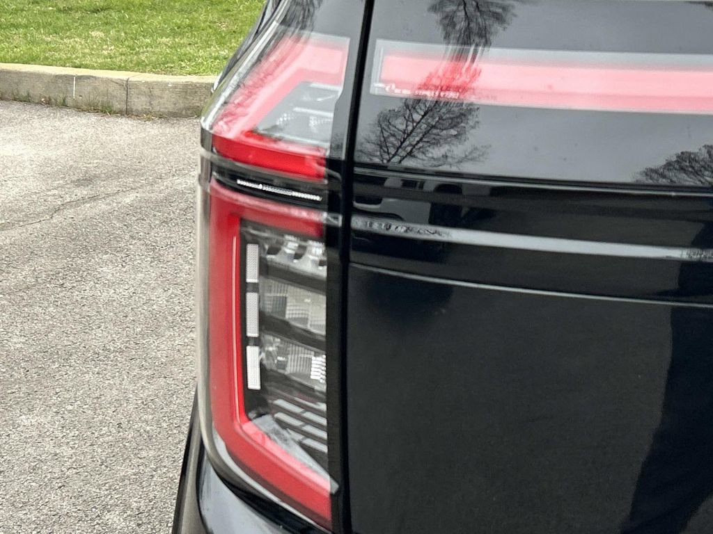 New 2026 Nissan Armada NISMO AWD/4WD image 12