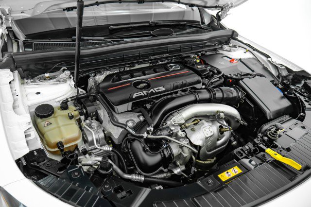 Used 2021 Mercedes-Benz GLB 35 AMG 4MATIC image 49