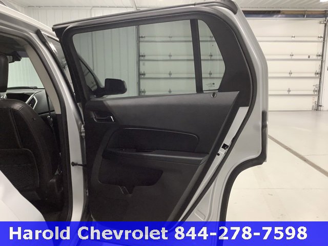 Used 2017 GMC Terrain SLT image 8