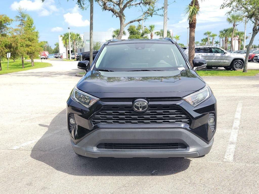 Used 2021 Toyota RAV4 XLE FWD image 2