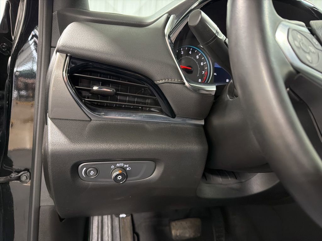 Used 2023 Chevrolet Traverse LT w/ LPO, Floor Liner Package image 35