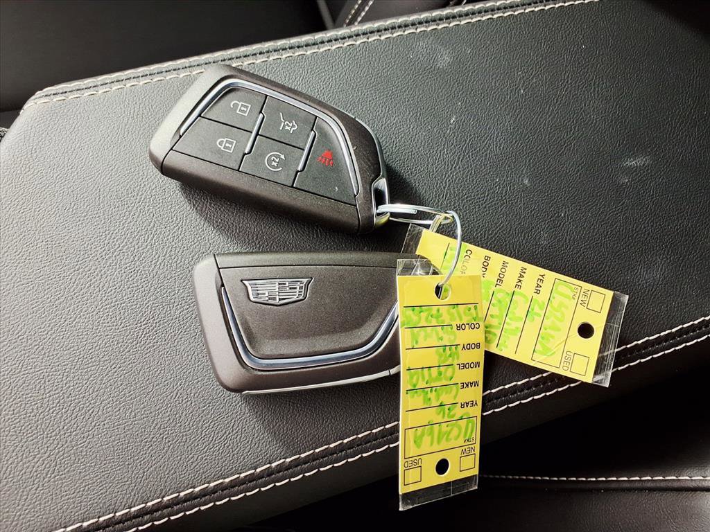 Certified 2026 Cadillac Optiq Sport 1 image 23