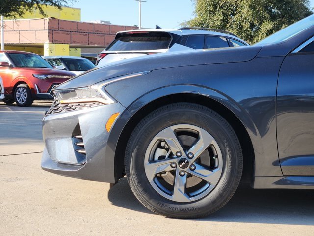 Used 2024 Kia K5 LXS image 10