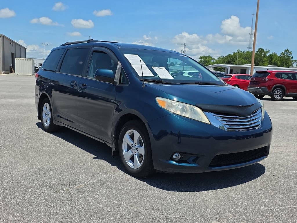 Used 2012 Toyota Sienna LE FWD image 10