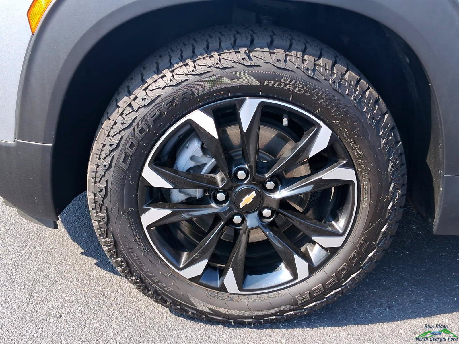 Used 2023 Chevrolet TrailBlazer LT FWD image 9
