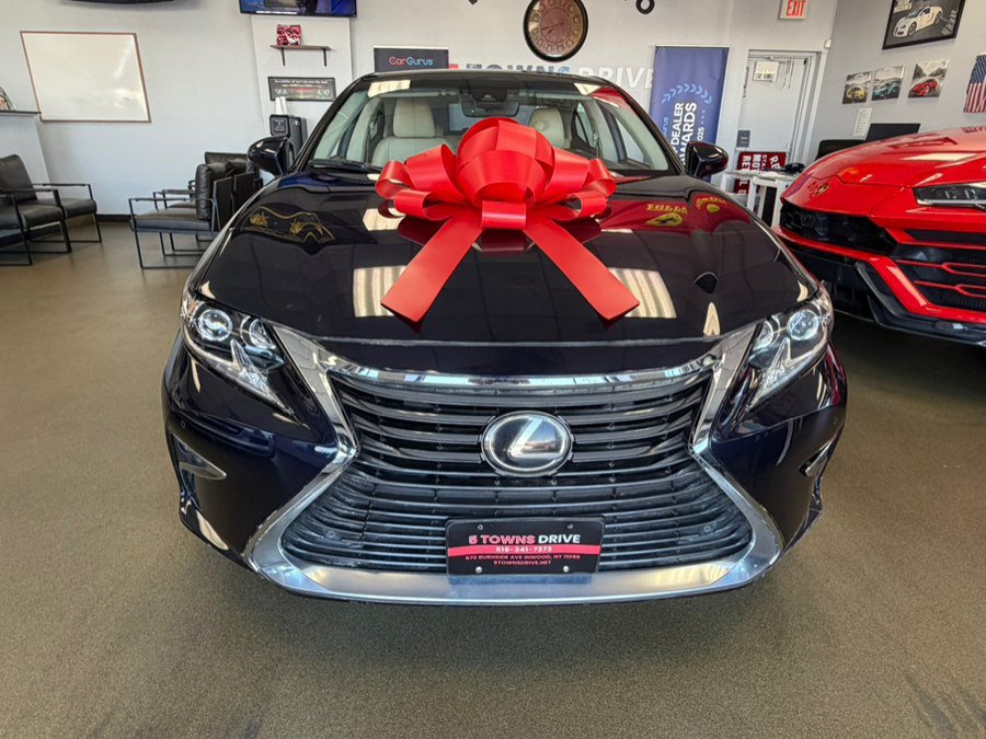 Used 2016 Lexus ES 350 w/ Luxury Package w/Wood Trim FWD image 5