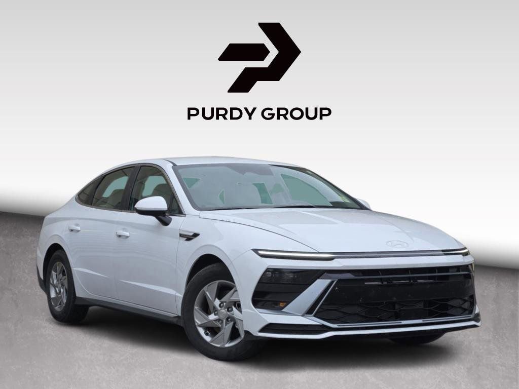 Used 2025 Hyundai Sonata SE image 1