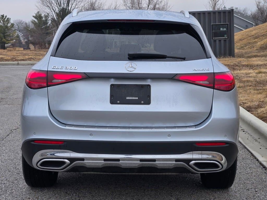 Used 2023 Mercedes-Benz GLC 300 4MATIC image 7