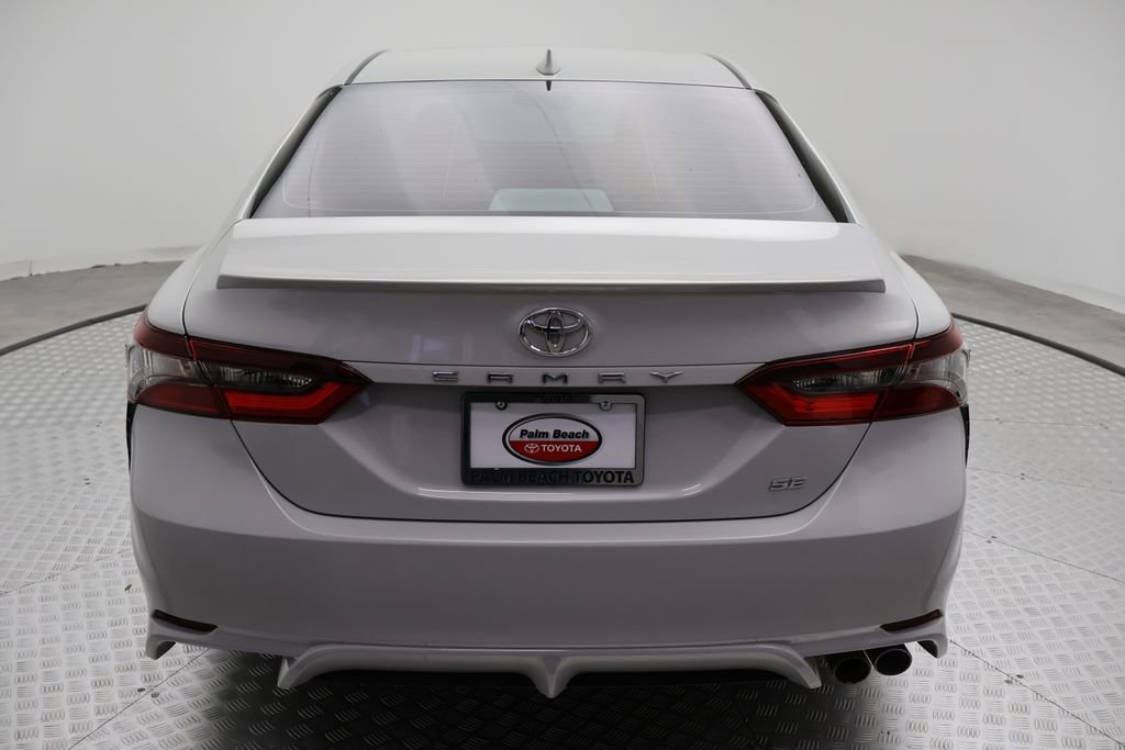 Used 2024 Toyota Camry SE w/ Convenience Package image 10