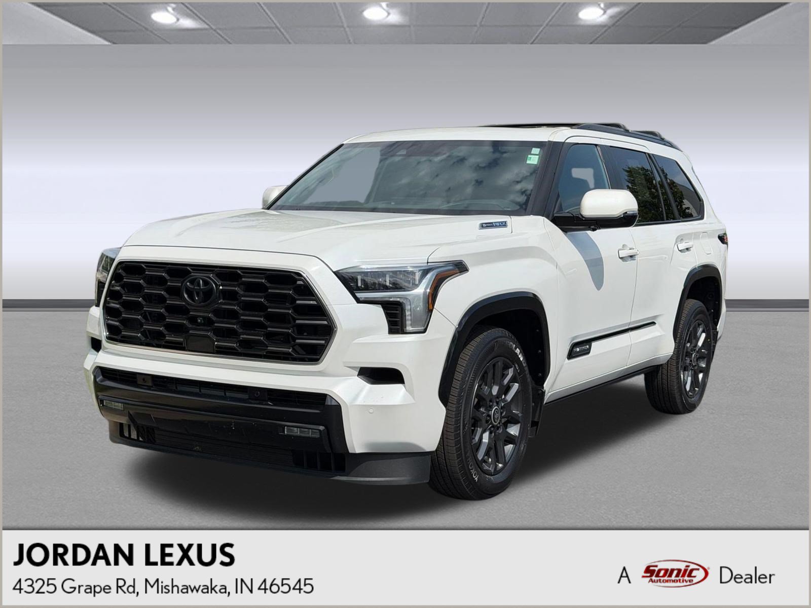 Used 2024 Toyota Sequoia Platinum AWD/4WD image 1