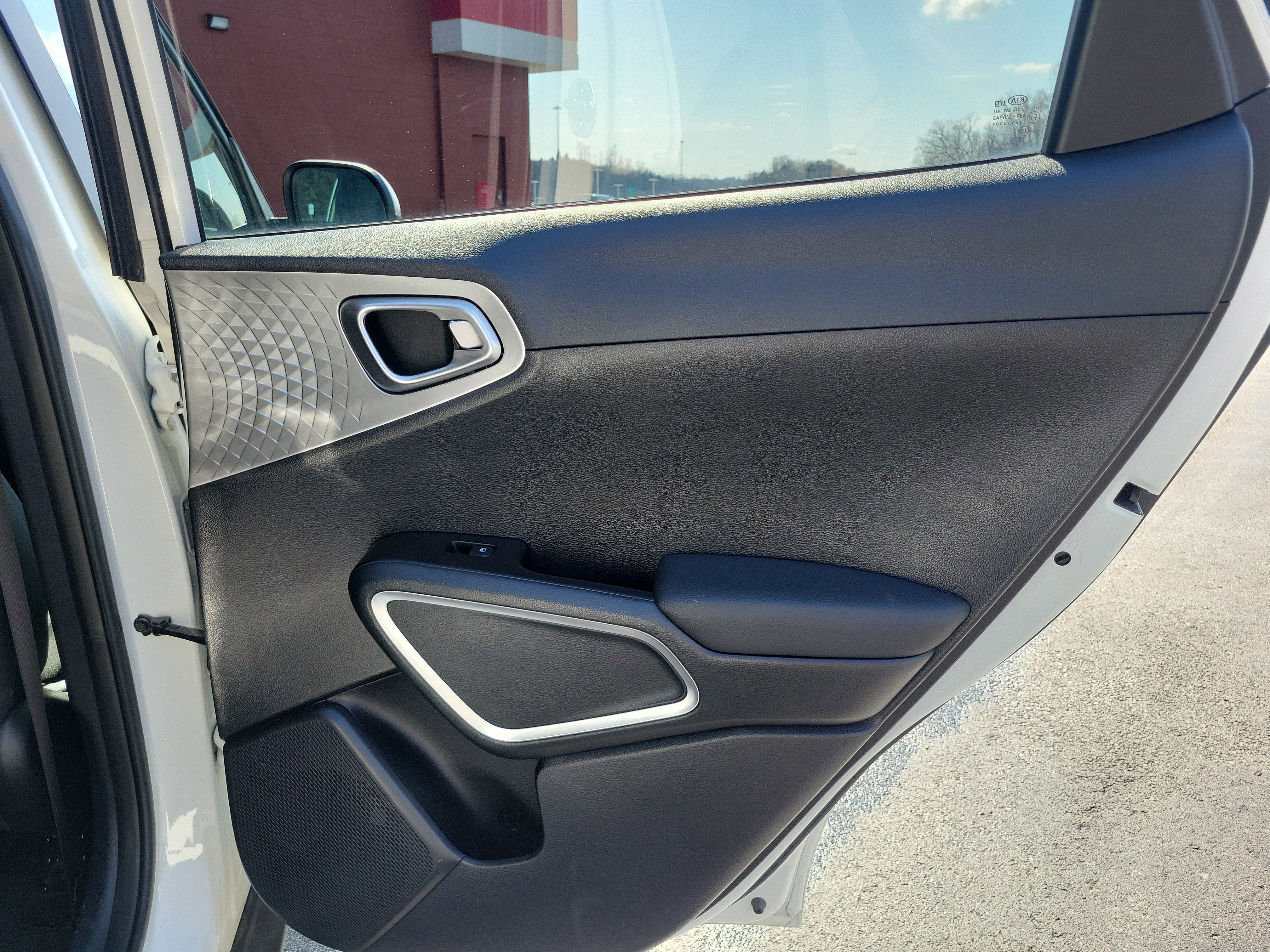 Used 2021 Kia Soul LX image 26