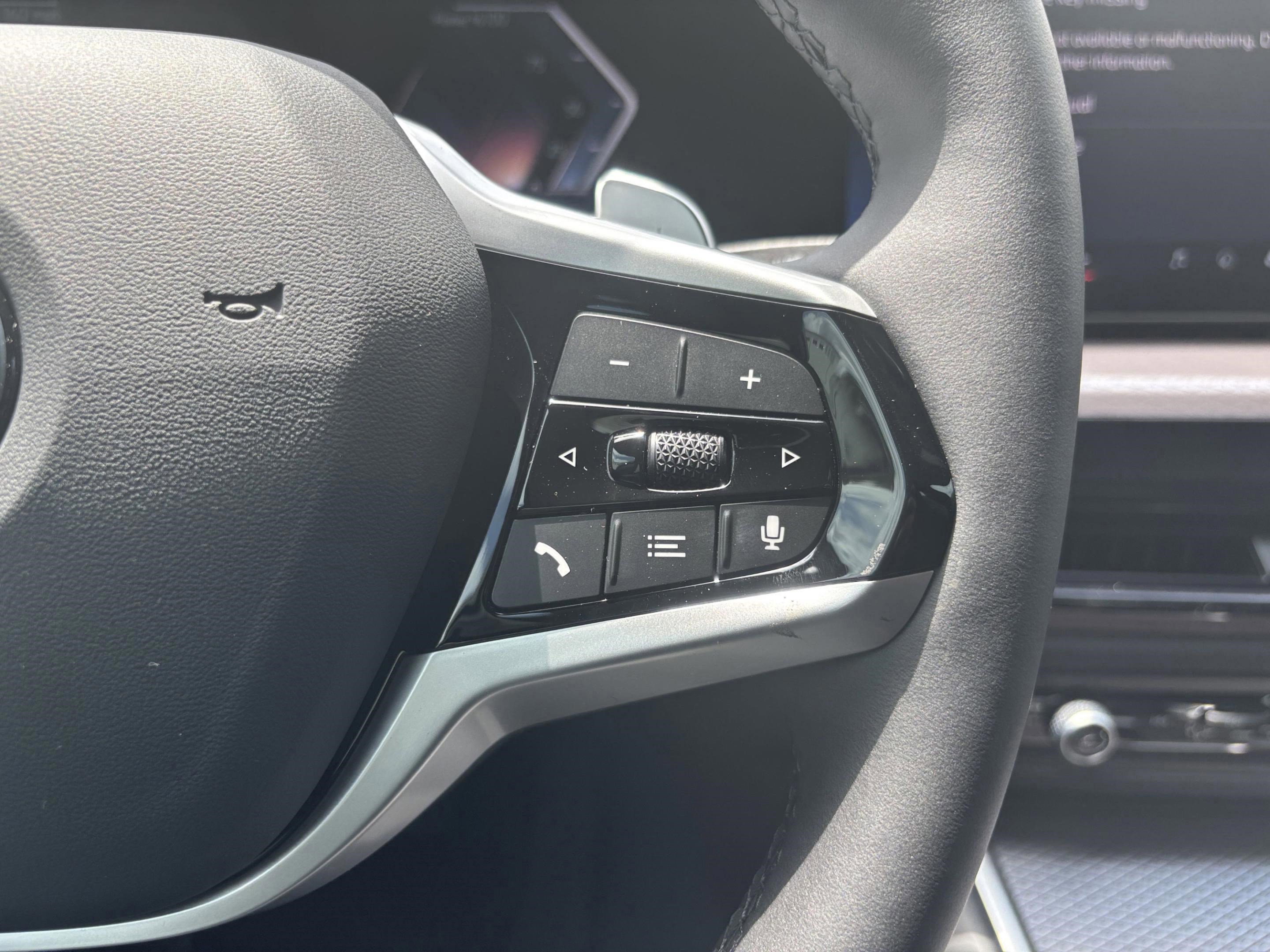 Used 2025 BMW 330i xDrive Sedan image 11