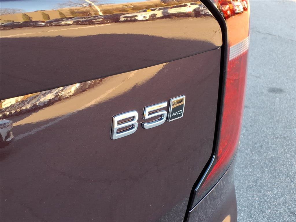 New 2026 Volvo XC90 B5 Plus w/ Protection Package AWD/4WD image 8
