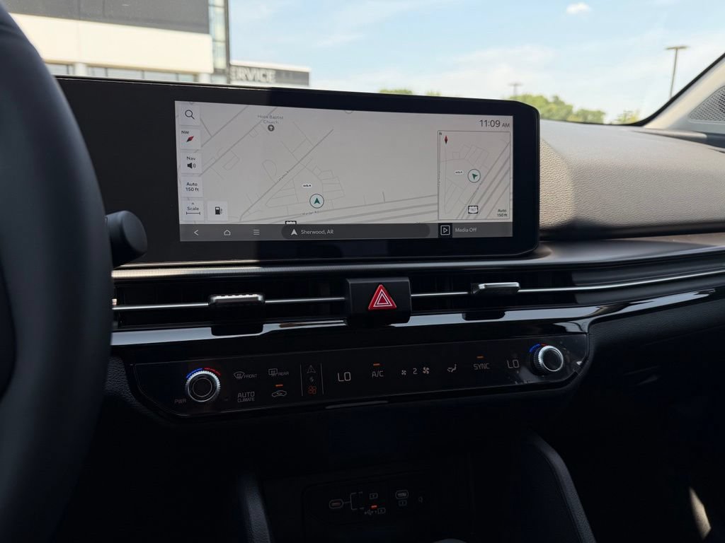 New 2026 Kia Sportage SX FWD image 17