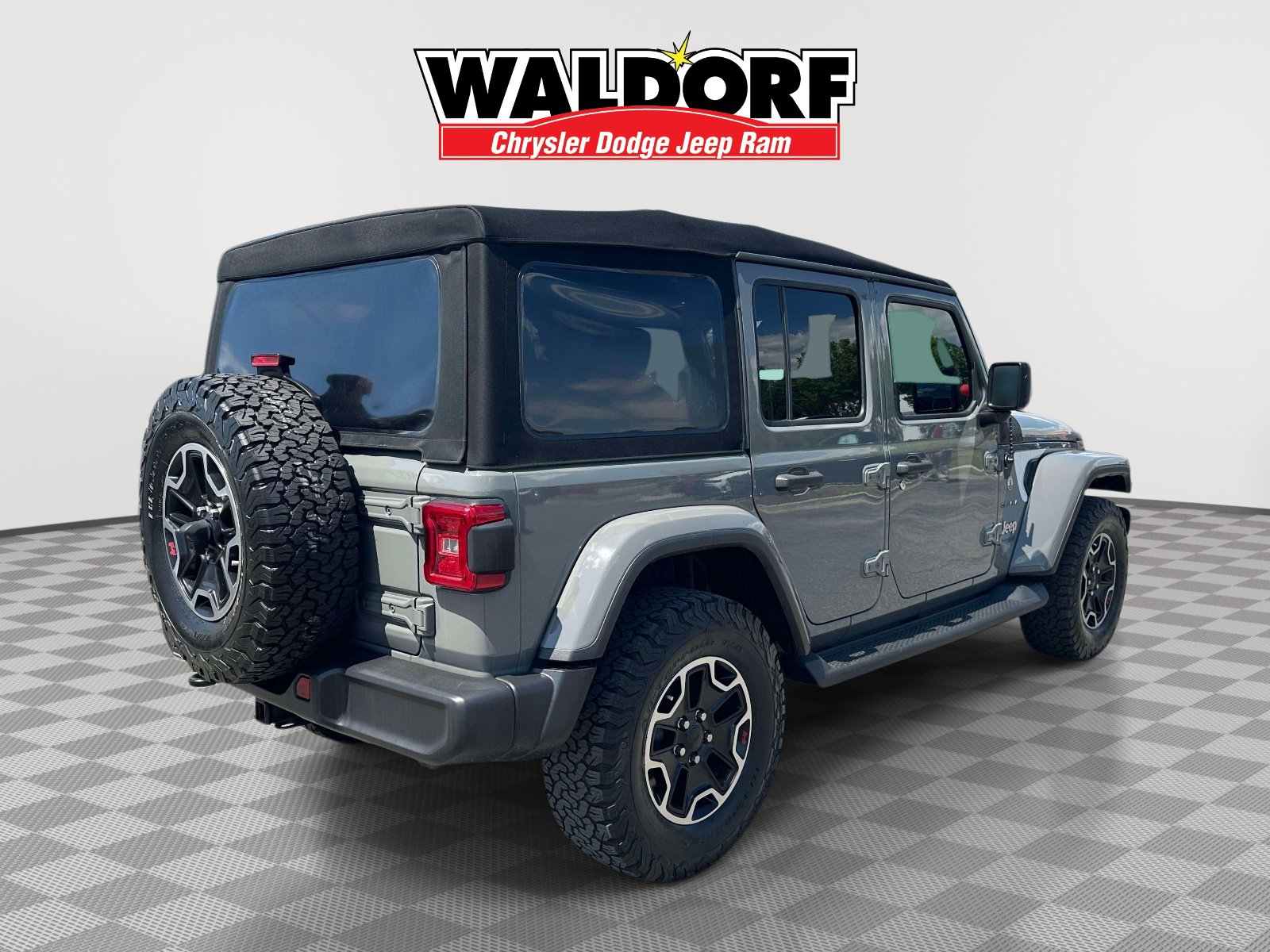 Used 2021 Jeep Wrangler Unlimited Sahara AWD/4WD image 6
