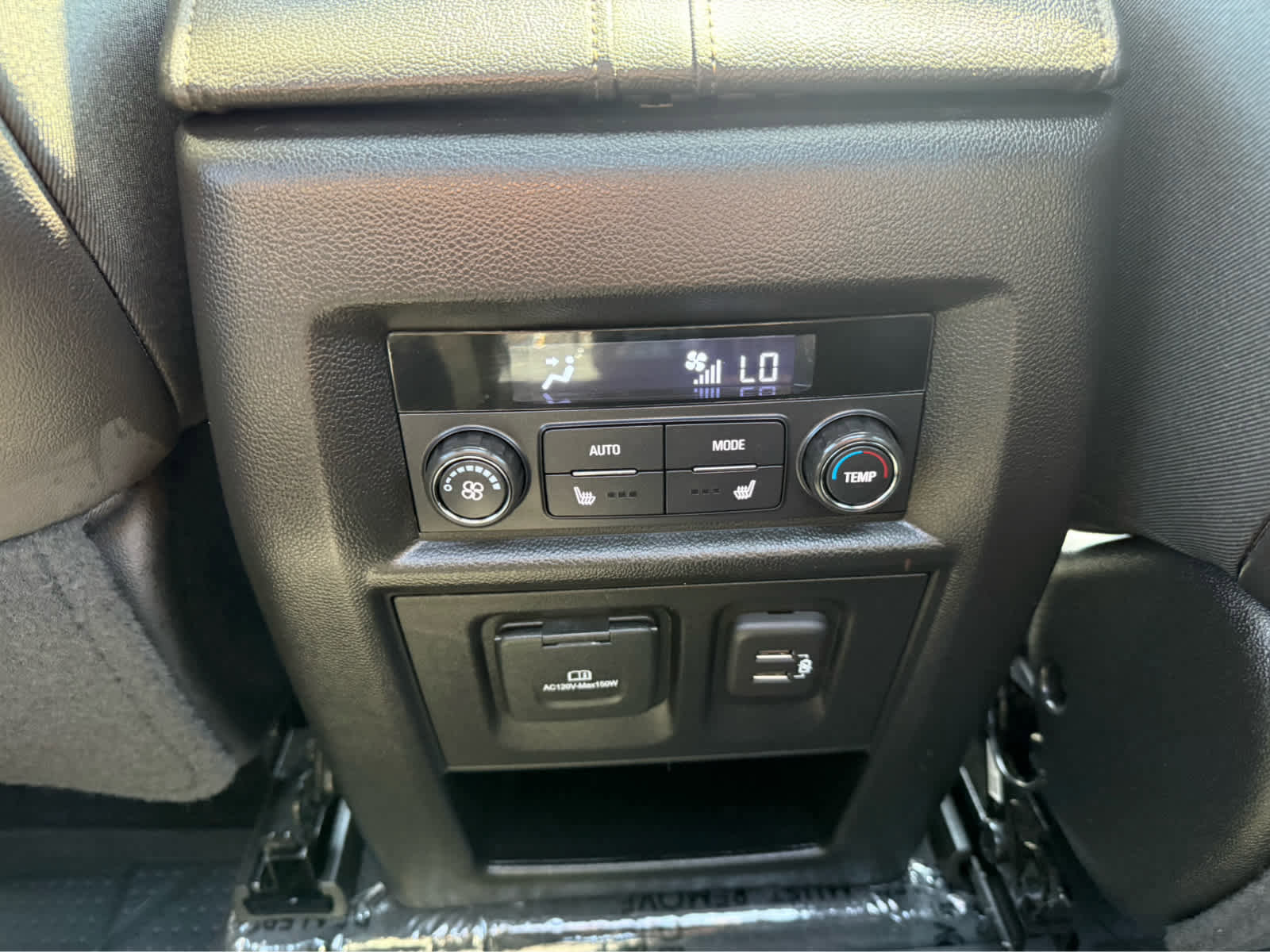 Used 2023 Chevrolet Traverse High Country w/ LPO, Floor Liner Package AWD/4WD image 16
