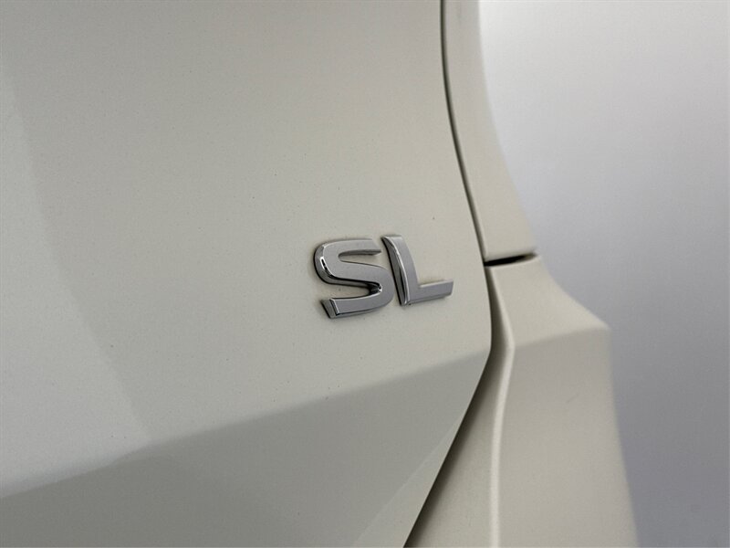 Used 2018 Nissan Rogue SL w/ Premium Package FWD image 20