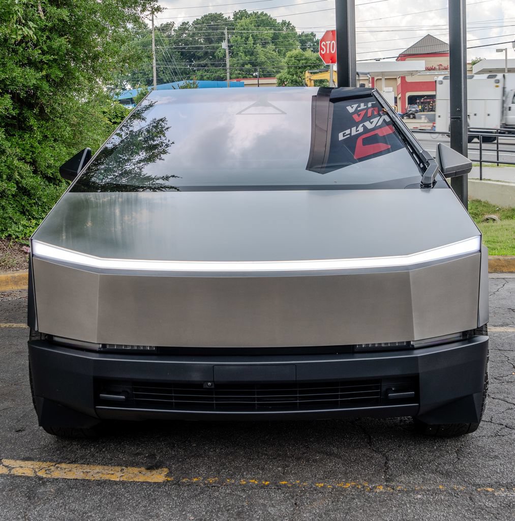Used 2025 Tesla Cybertruck AWD Crew Cab image 2