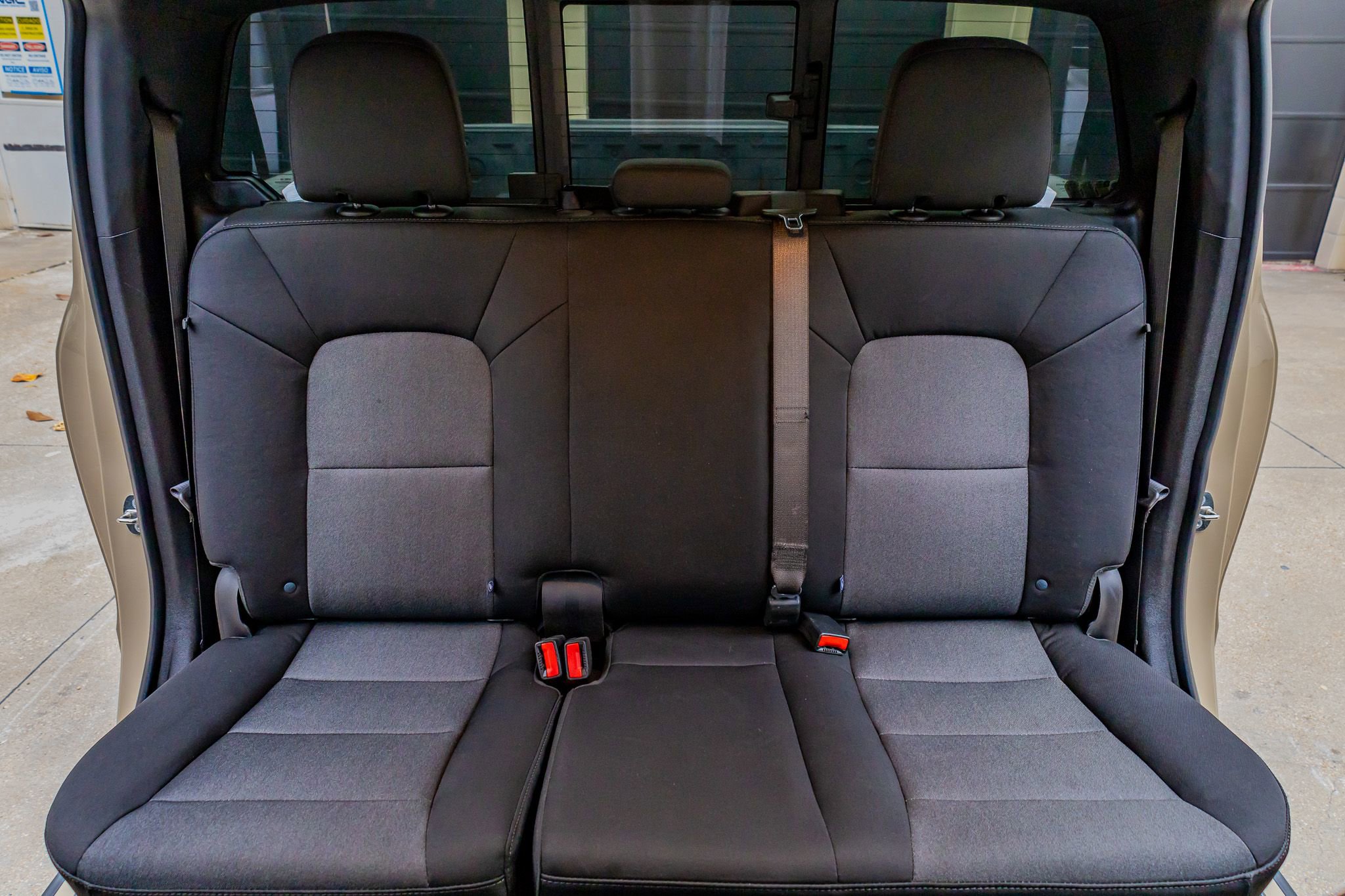 Used 2023 Chevrolet Colorado Trail Boss w/ Technology Package AWD/4WD image 35