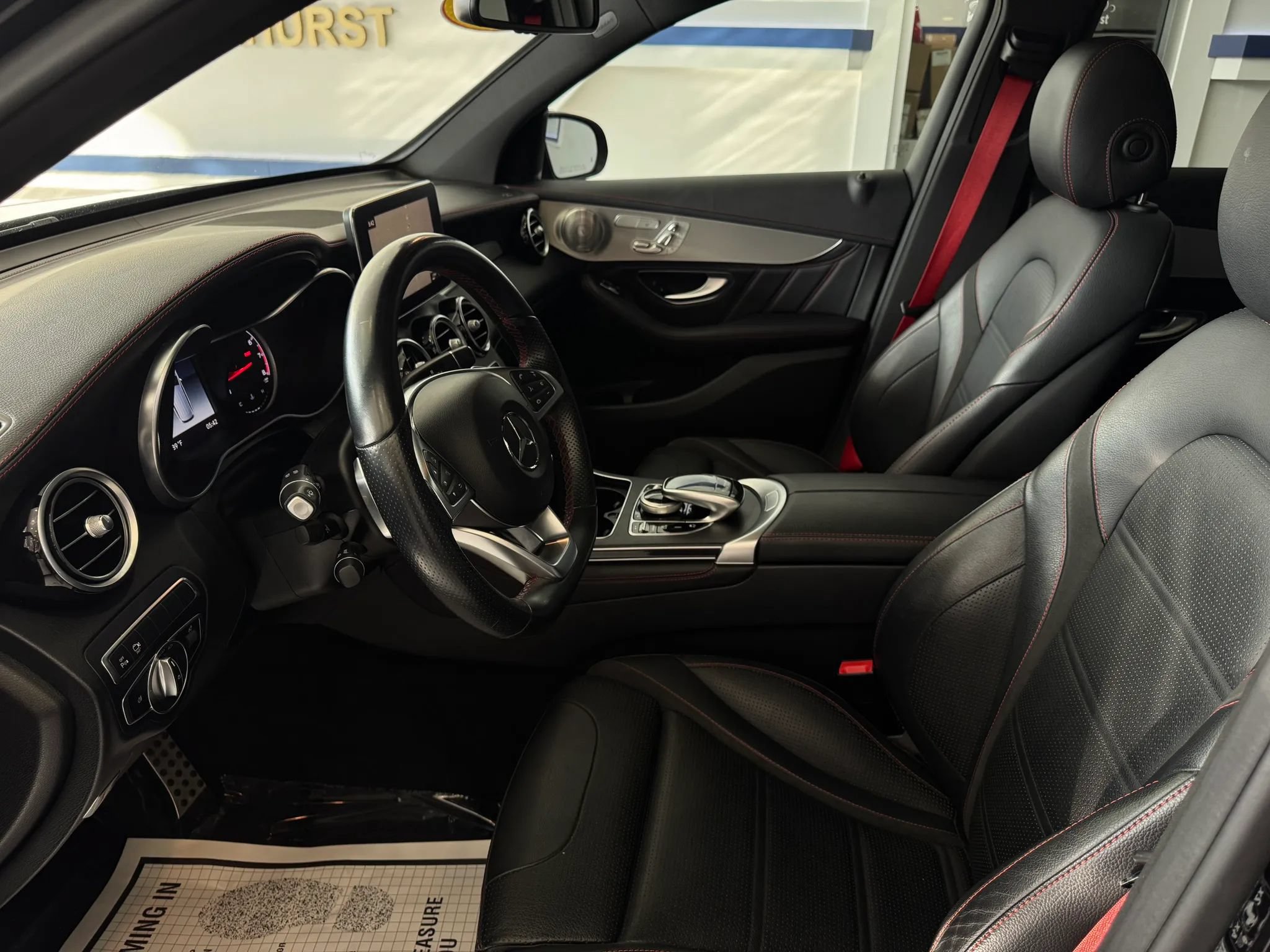 Used 2018 Mercedes-Benz GLC 43 AMG 4MATIC image 23