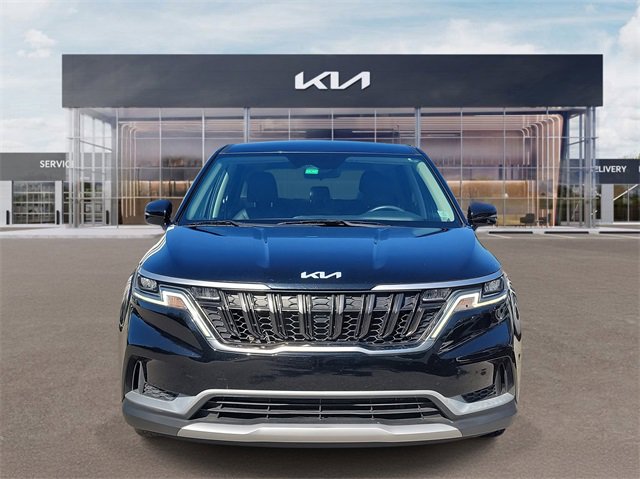 Certified 2024 Kia Carnival LX image 2