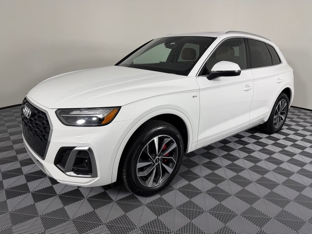 Used 2022 Audi Q5 2.0T Premium w/ Convenience Package AWD/4WD image 7