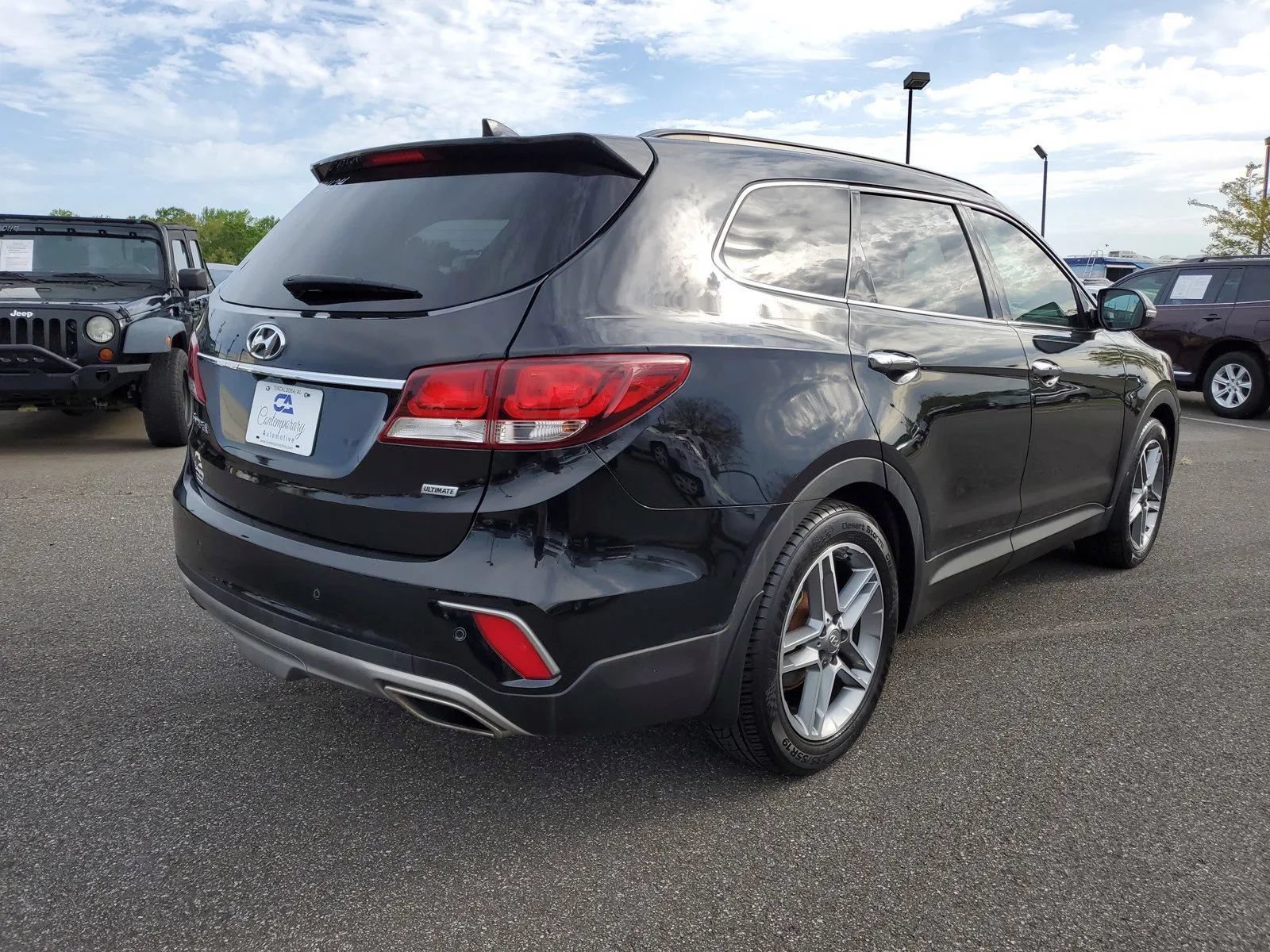 Used 2017 Hyundai Santa Fe FWD image 7