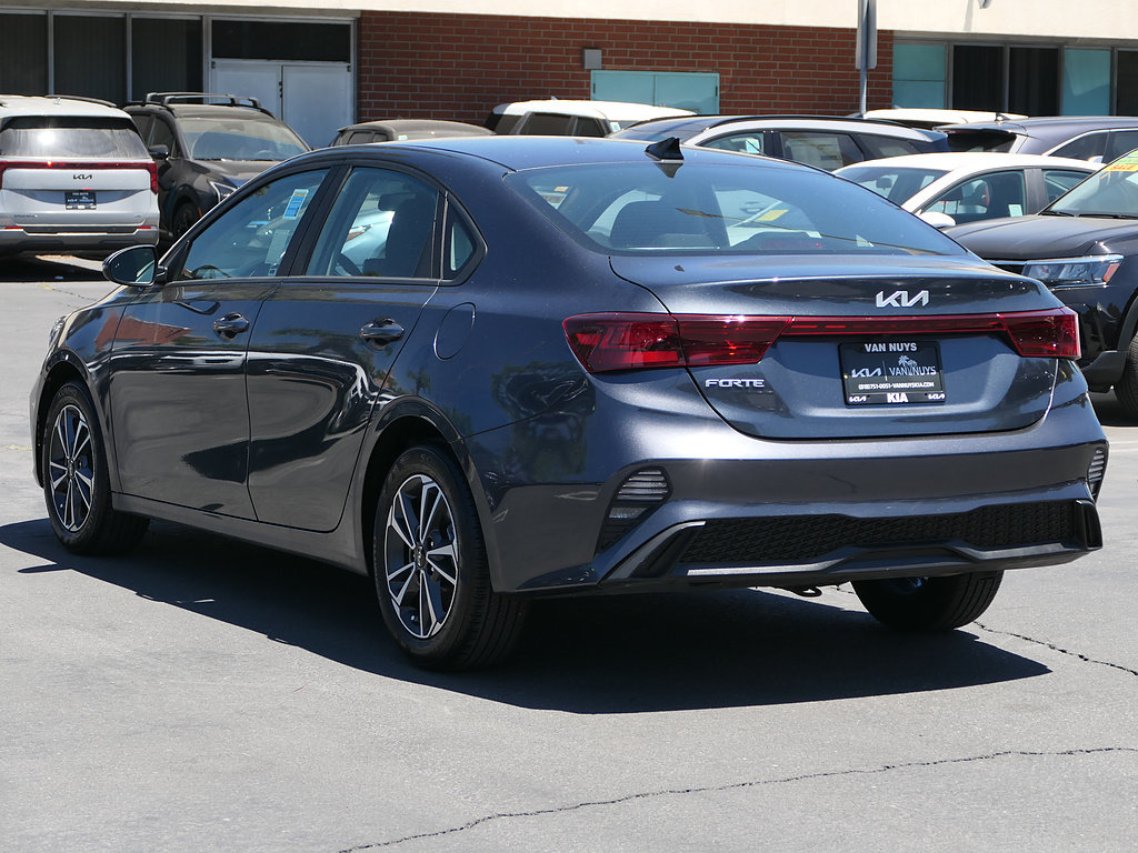 Used 2024 Kia Forte LXS w/ LXS Technology Package FWD image 6