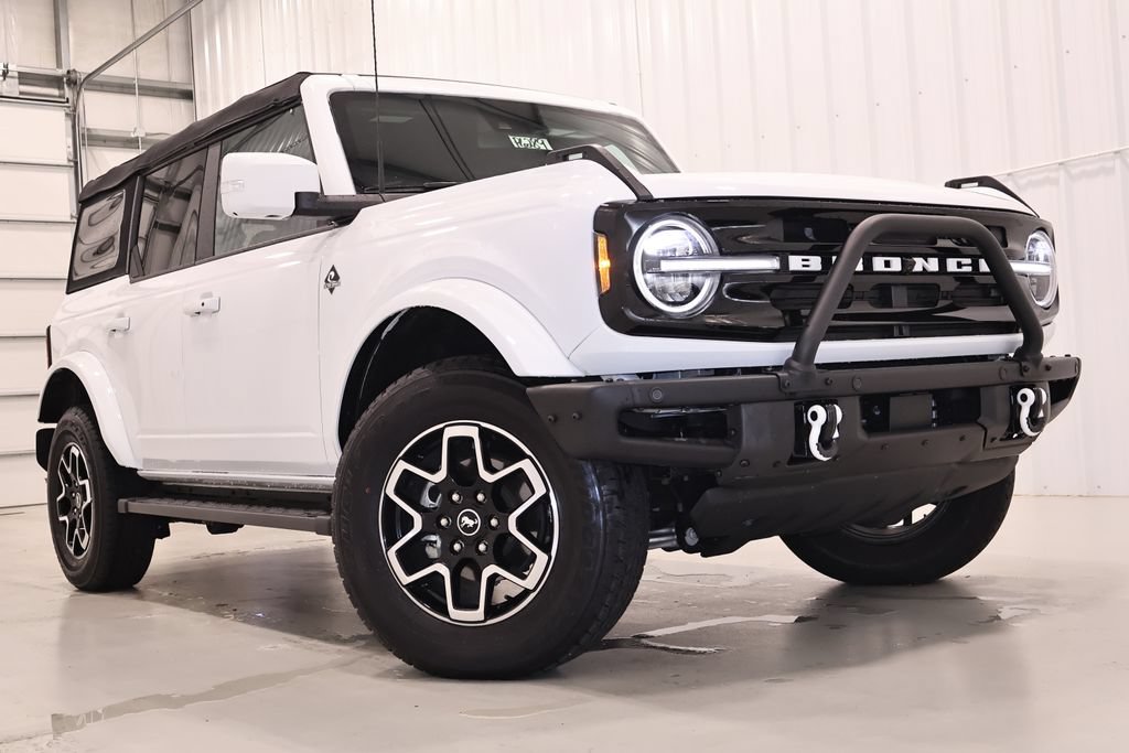 Certified 2023 Ford Bronco Outer Banks AWD/4WD image 37