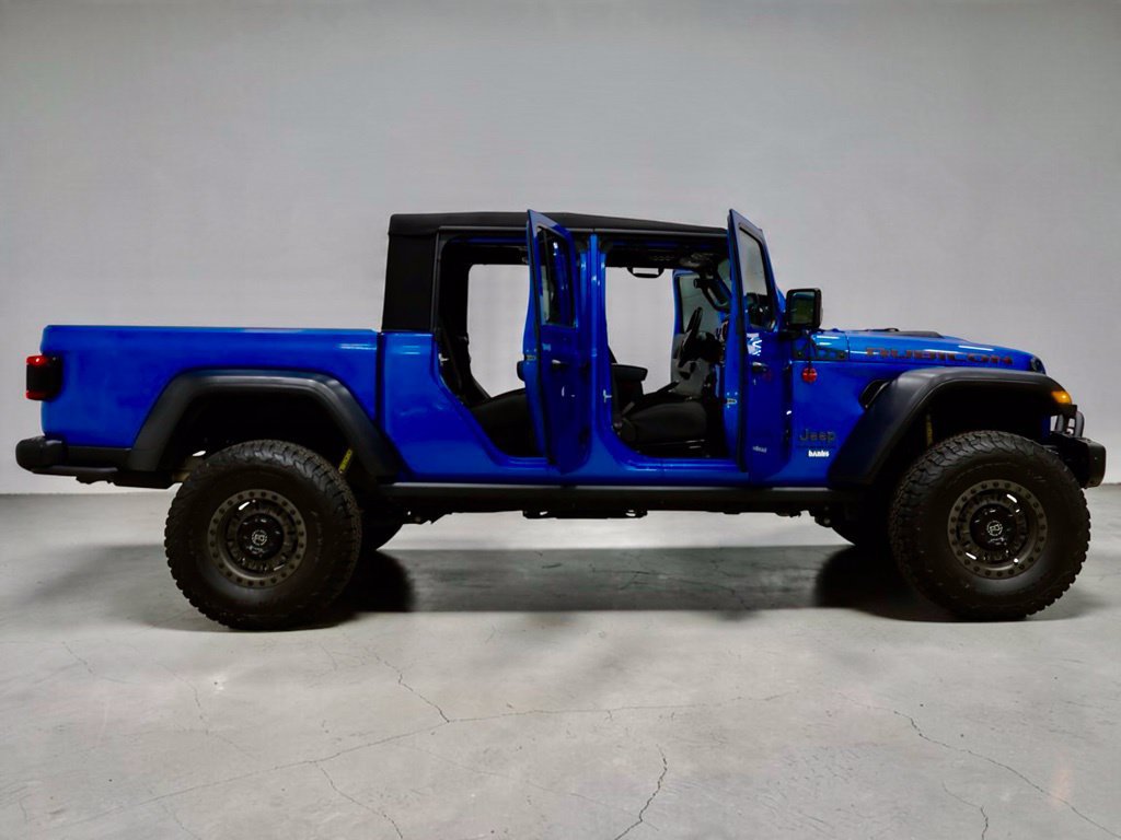 Used 2023 Jeep Gladiator Rubicon w/ LED Lighting Group AWD/4WD image 17