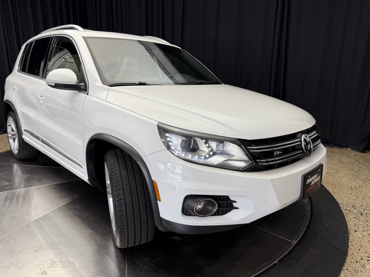 Used 2014 Volkswagen Tiguan R-Line image 5