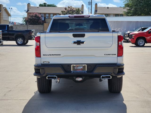 Used 2025 Chevrolet Silverado 1500 Custom Trail Boss w/ LPO, Dark Essentials Package AWD/4WD image 13