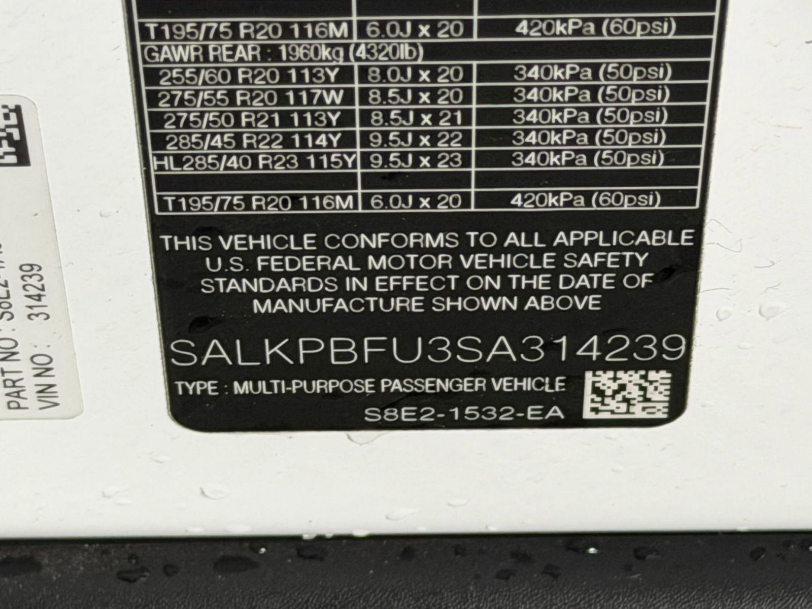 Used 2025 Land Rover Range Rover Long Wheelbase SE image 22