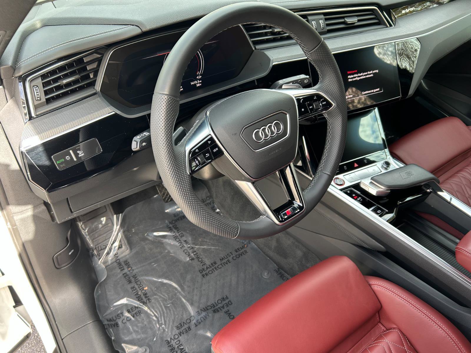 Used 2023 Audi e-tron S Prestige w/ Prestige Package image 17