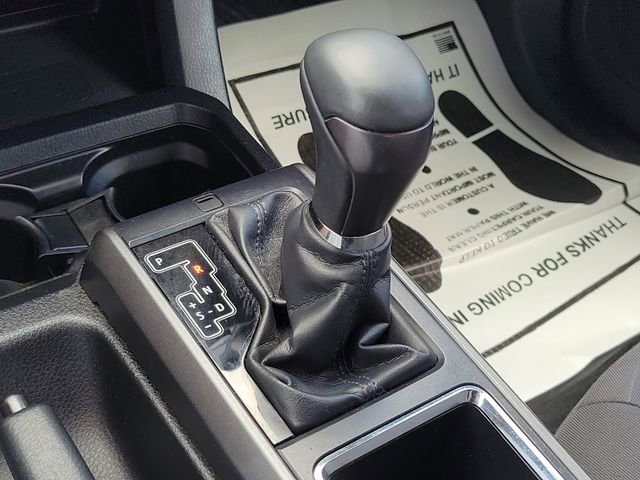 Used 2017 Toyota Tacoma TRD Off-Road w/ Premium & Technology Package image 30