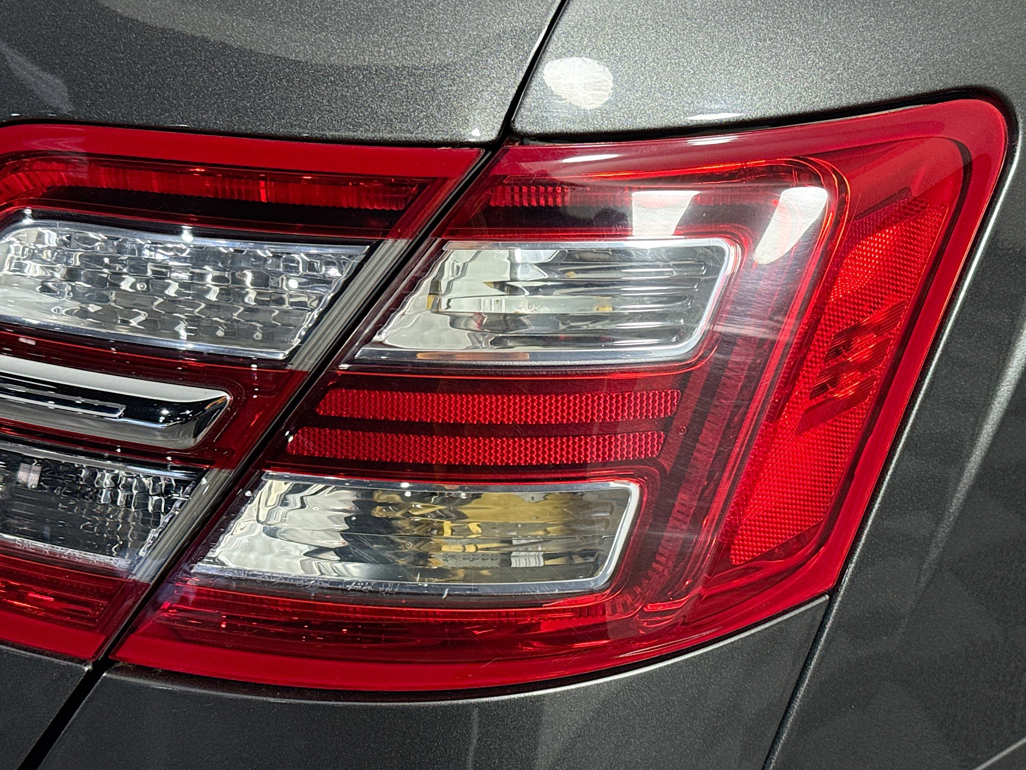 Used 2018 Ford Taurus SEL image 49