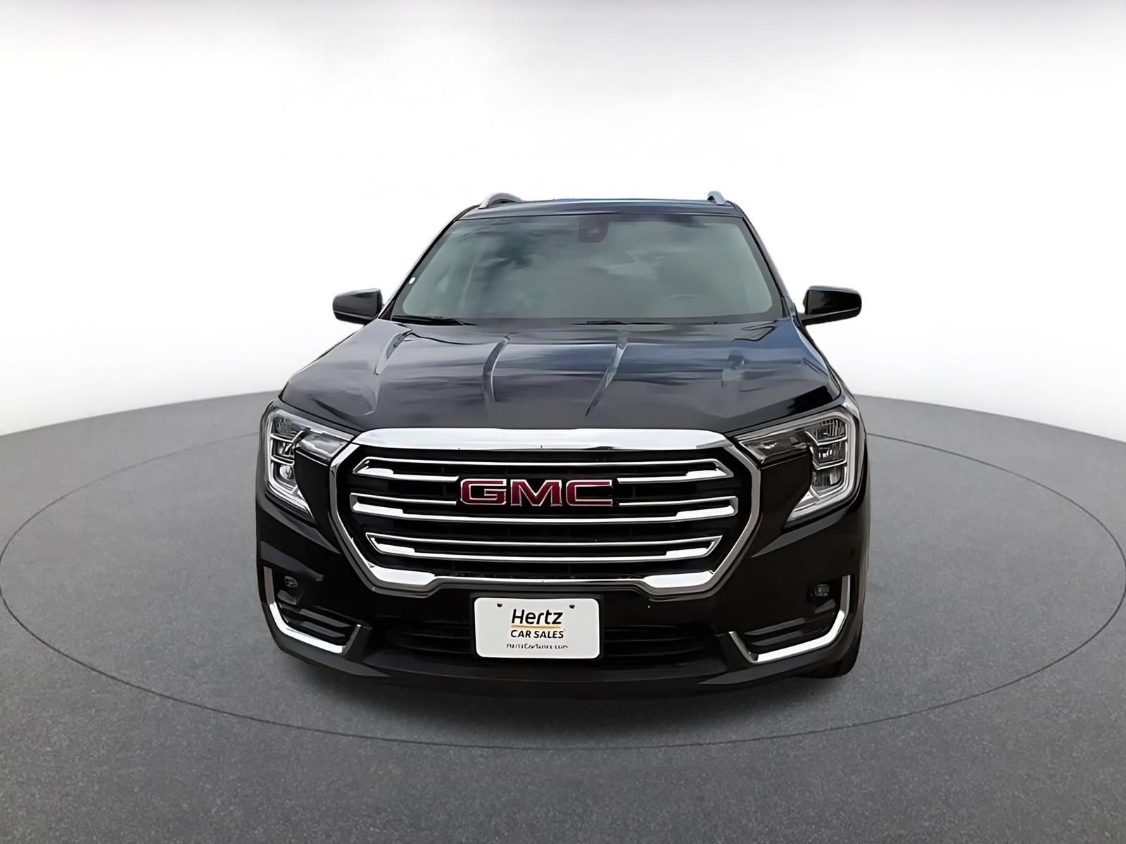 Used 2024 GMC Terrain SLT AWD/4WD image 4
